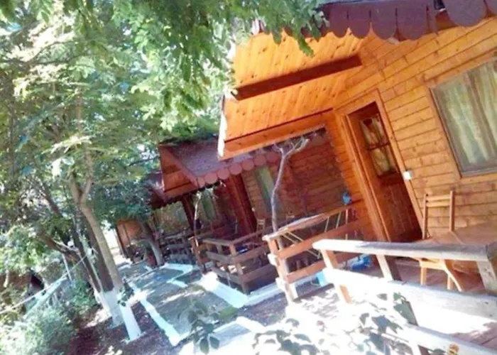 Toneda Seaside Lodge Dhërmi